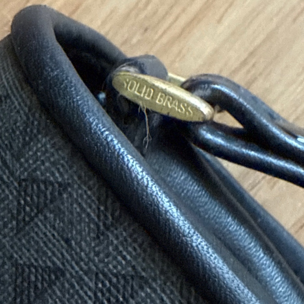 Vintage 1980s Liz Claiborne Gray Black Geometric Leather Trim Envelope Crossbody - Picture 13 of 16